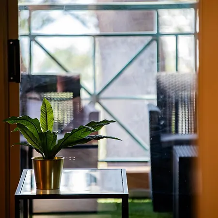 De Standing, Piscine, Tennis,